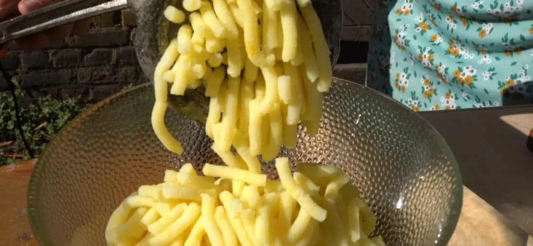 Jak ugotować kluski? Sekrety puszystych klusek bez wpadek!