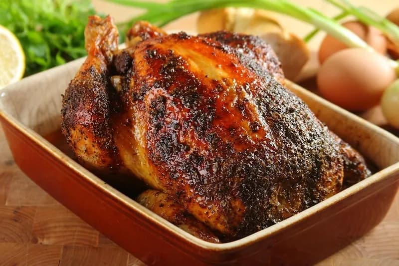 Czym faszerować kurczaka? 20+ pomysłów na soczyste danie!